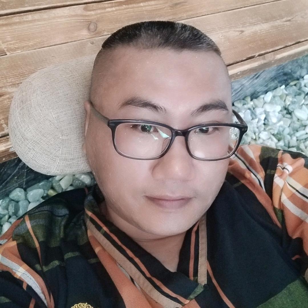 泥猴桃打搞怪的照片