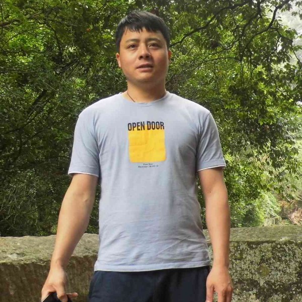 宽衣解带的照片