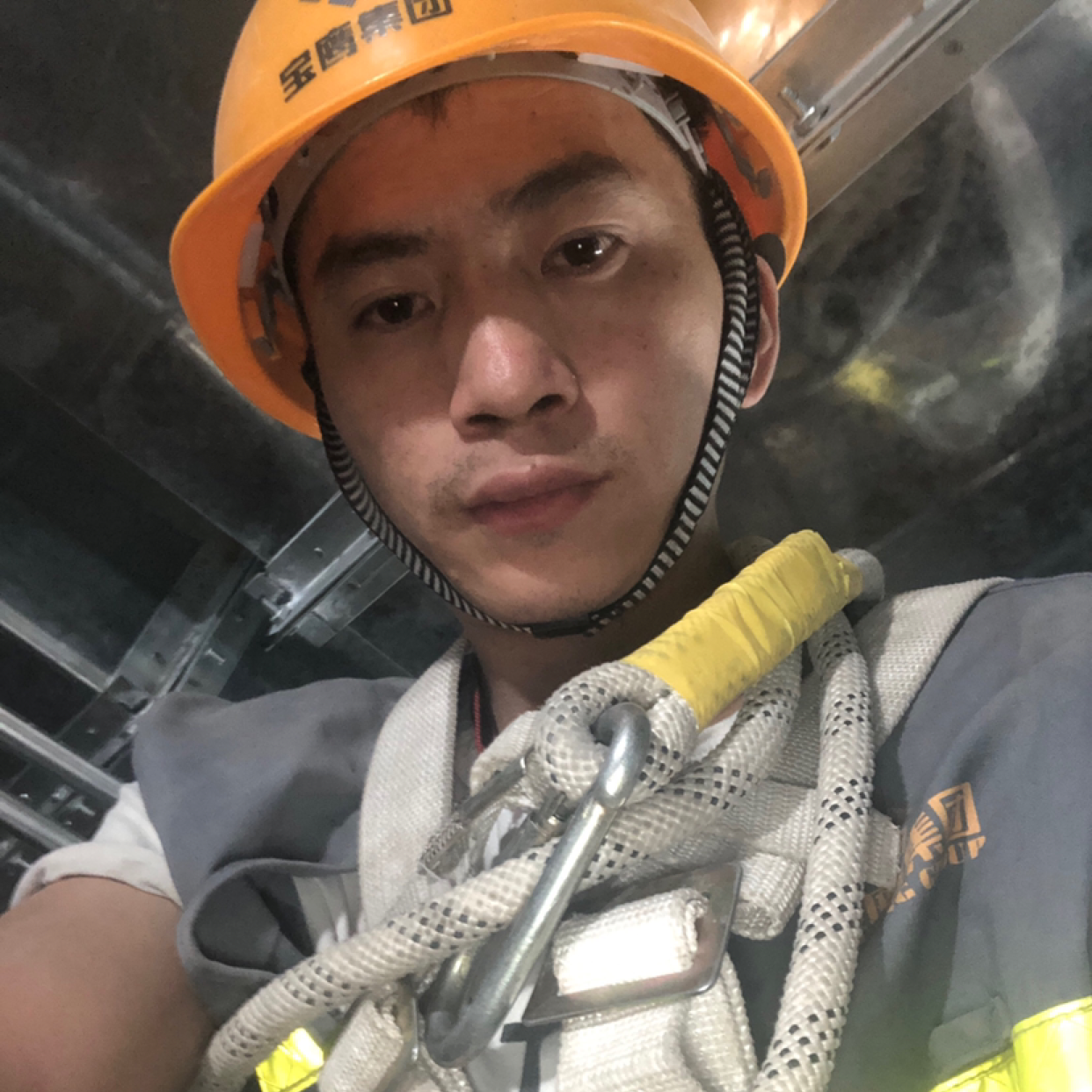 错落浅吻荼蘼的照片