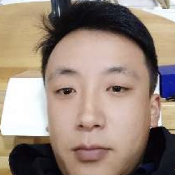 青琯甜的照片