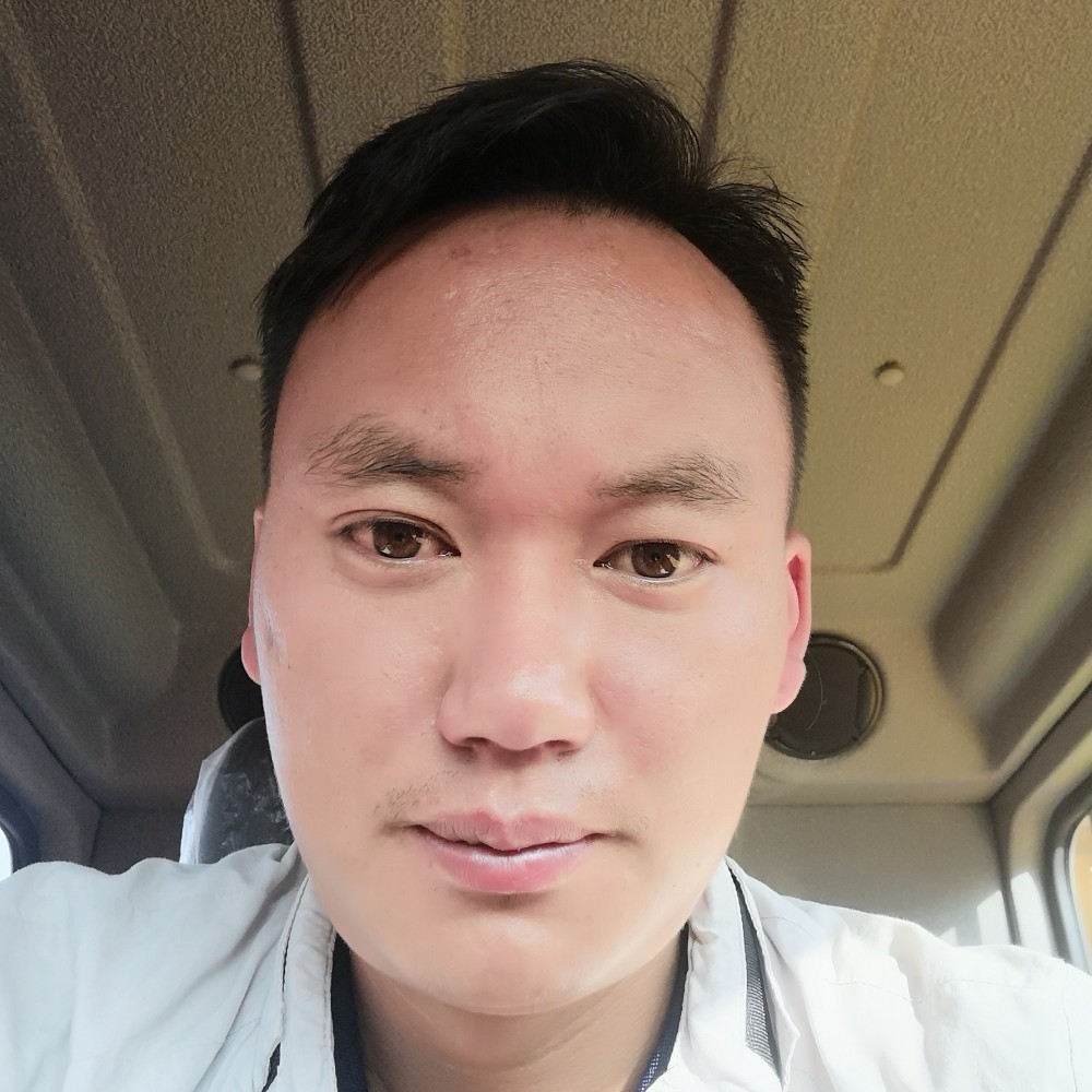 杨    超的照片