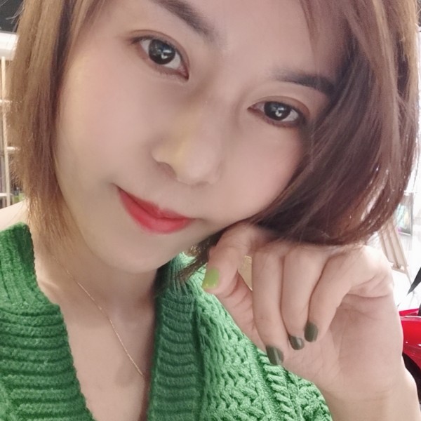害羞苦恋云朵的照片