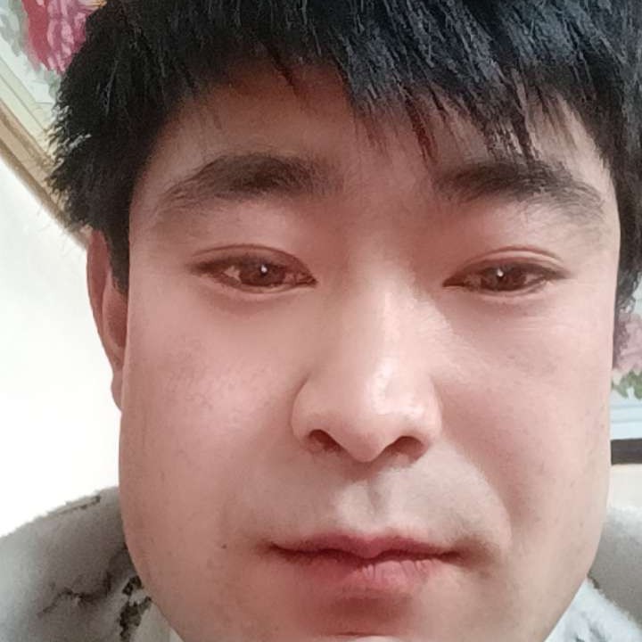 美好踢尊云的照片