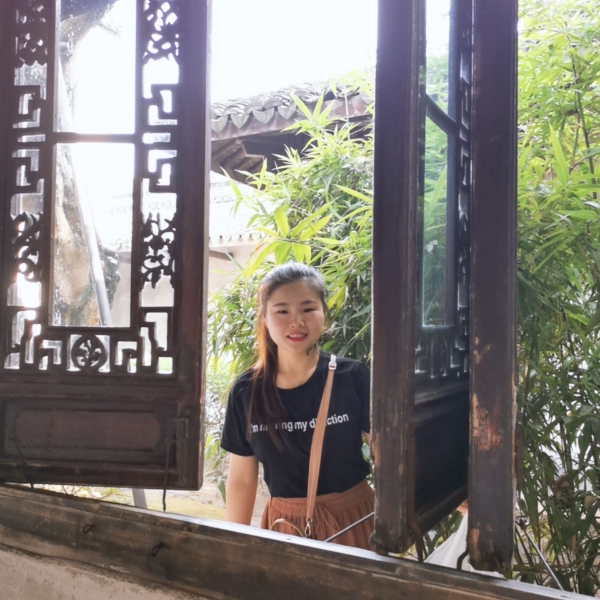 若溪漫步的照片