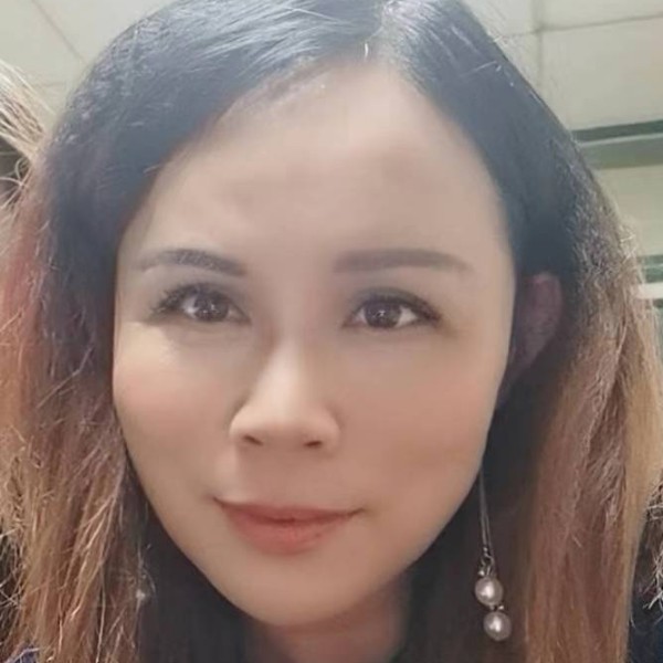 自信爱万宝路的照片