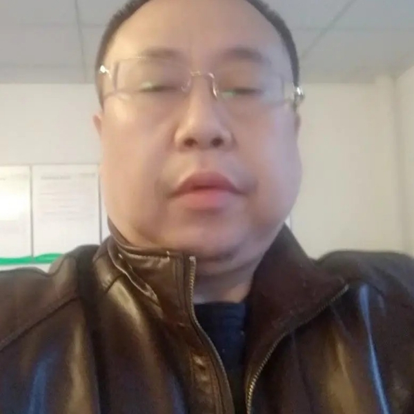 老实倾心老师的照片