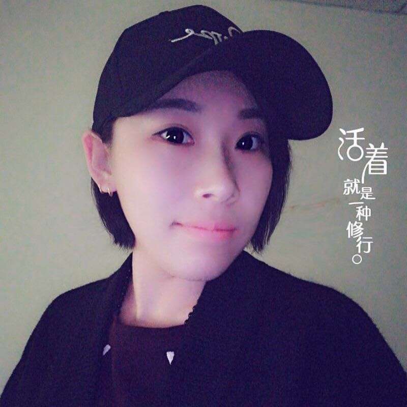 小雨的照片