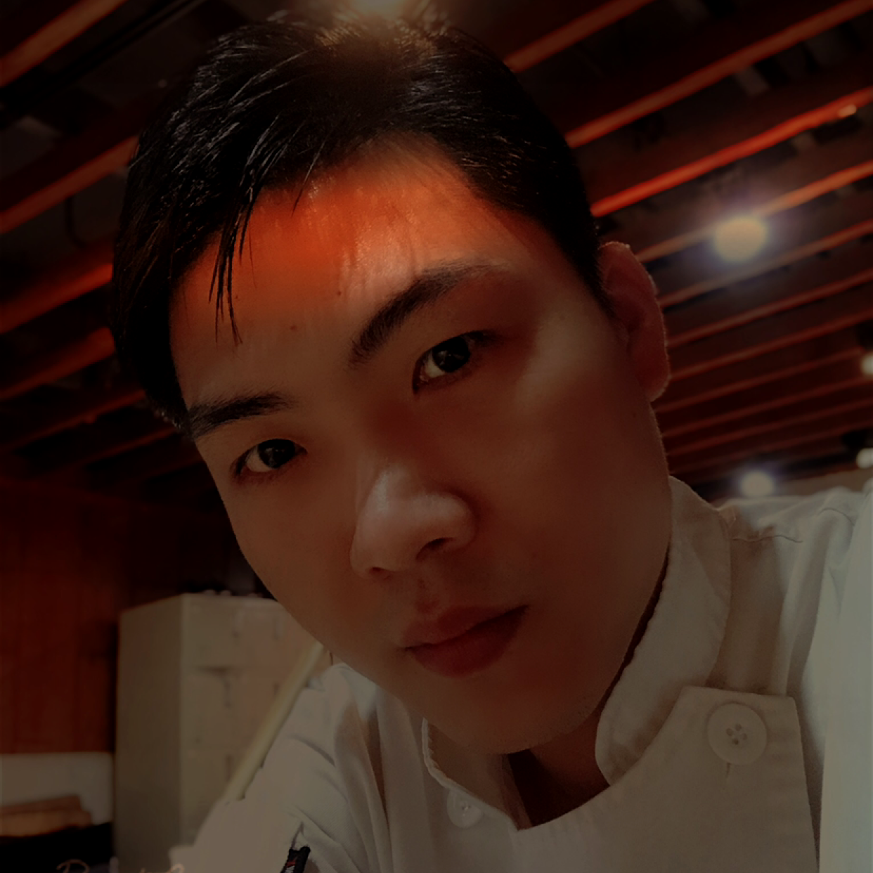 悲凉回眸唇彩的照片