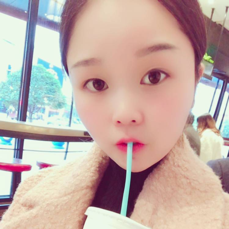 草莓味的萌妹子的照片