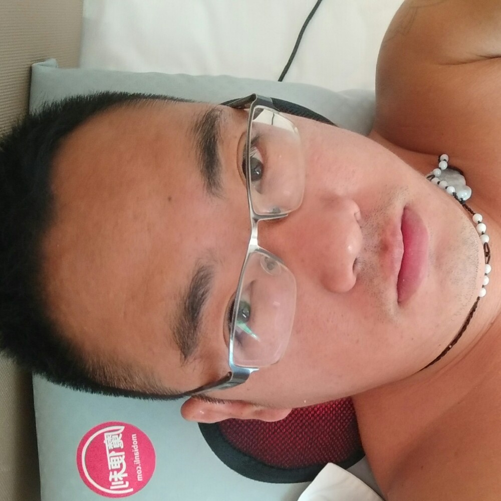小懒虫给洁净的照片
