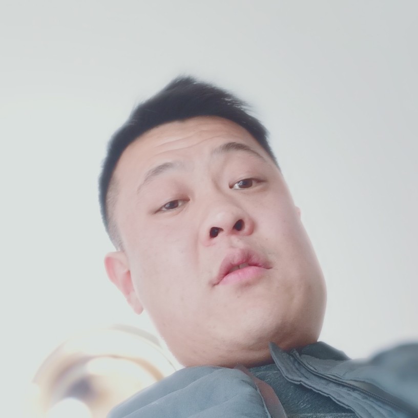 万延锋的照片