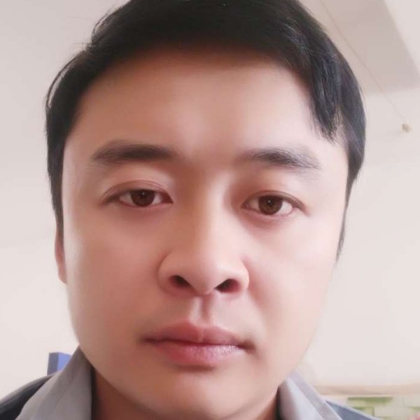 盘文君的照片