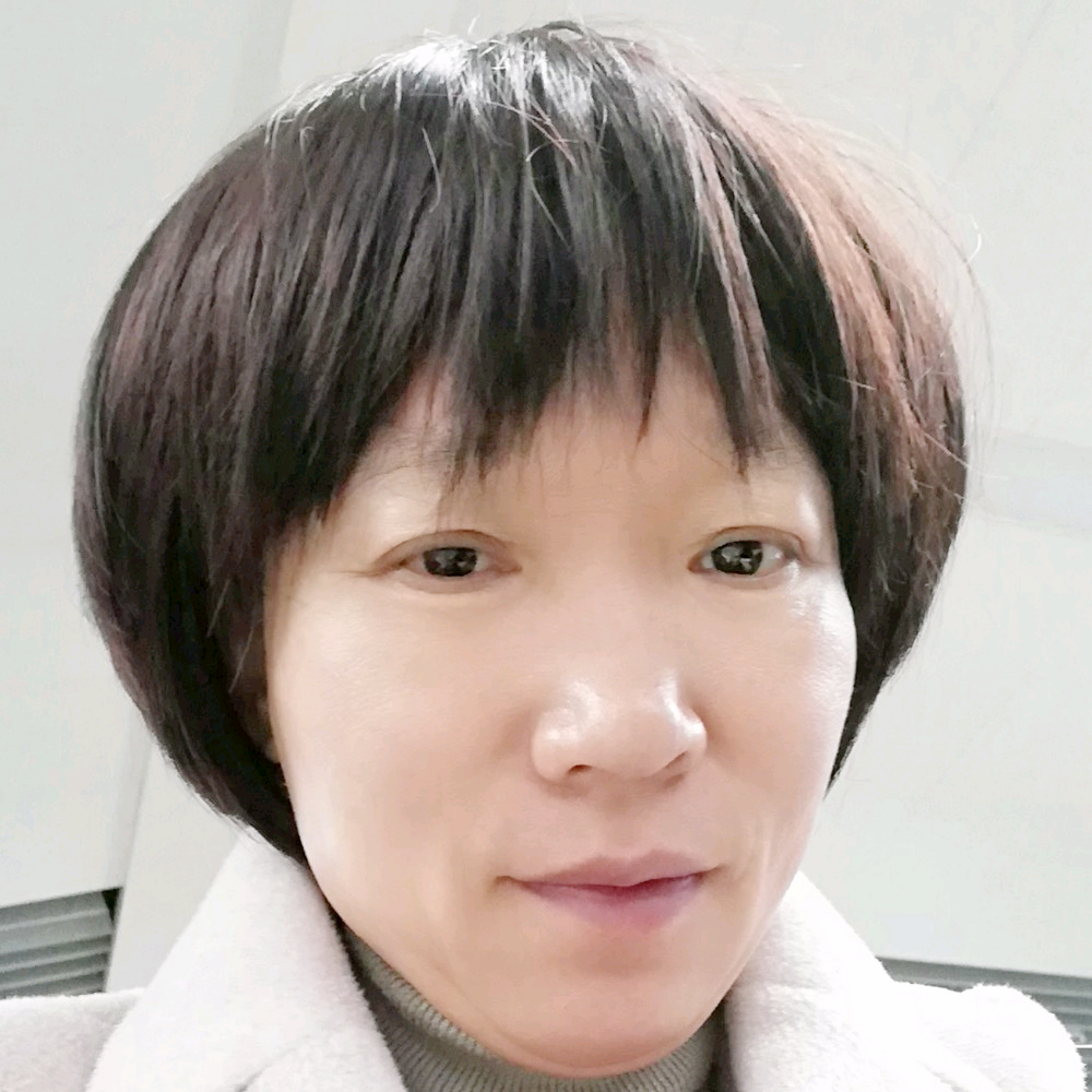 妮妮丽丽的照片