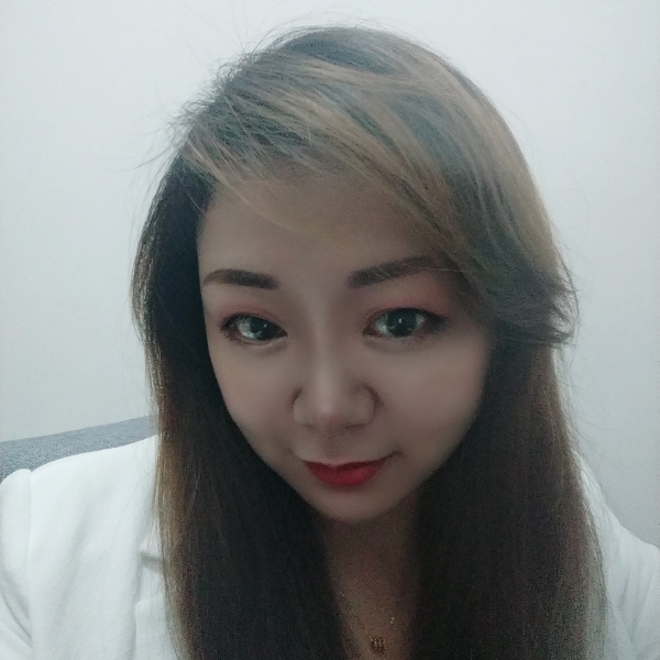 小女人佳佳的照片