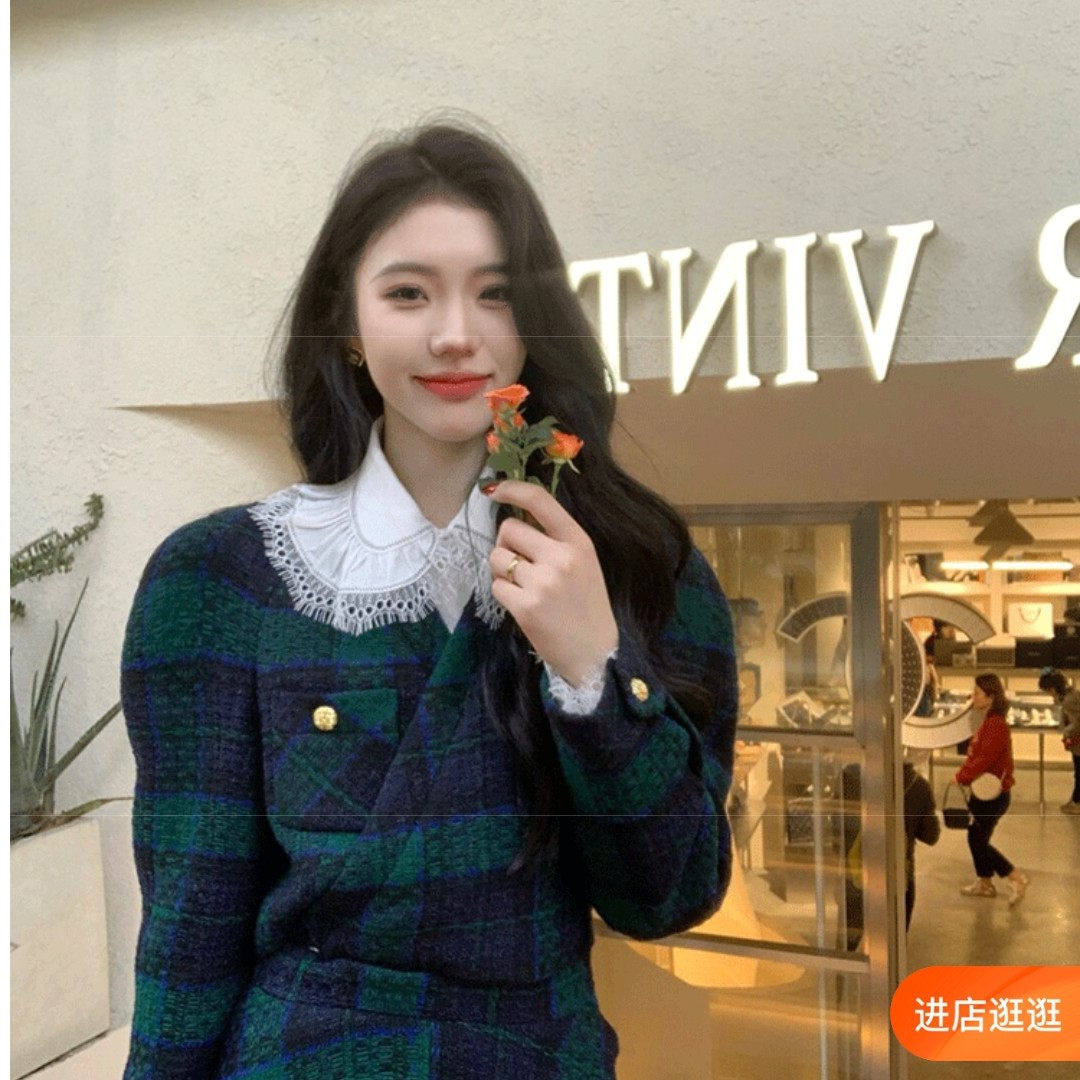 王卓尔的照片