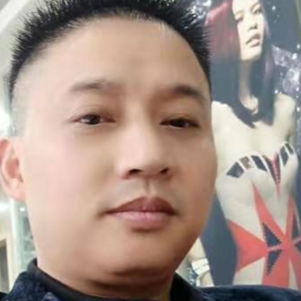 八的照片
