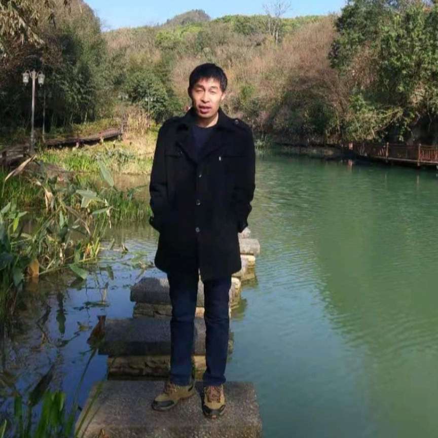 艾虎的照片