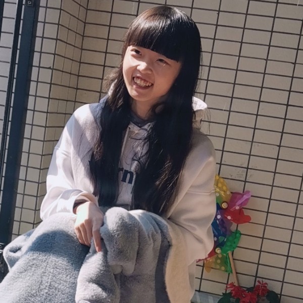 定居深圳的川妹子的照片