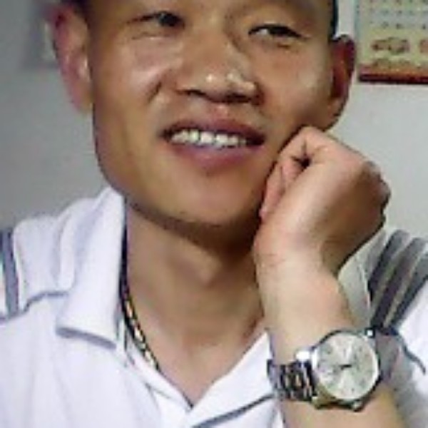 安静的黎明的照片