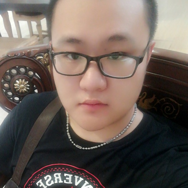 清秀深拥晨阳的照片