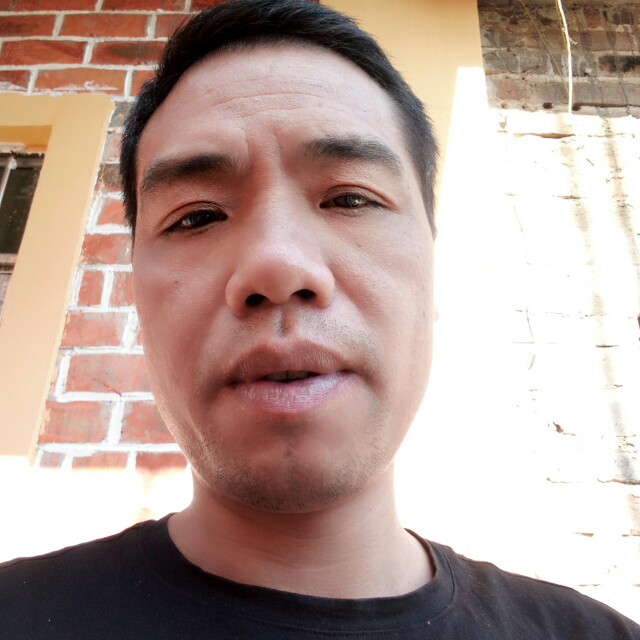 沉静相许涟漪的照片