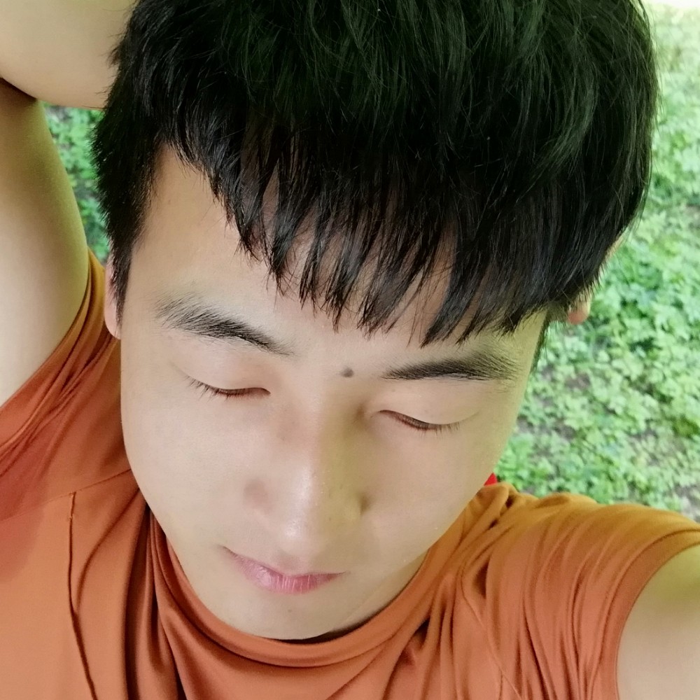 板凳迎美满的照片
