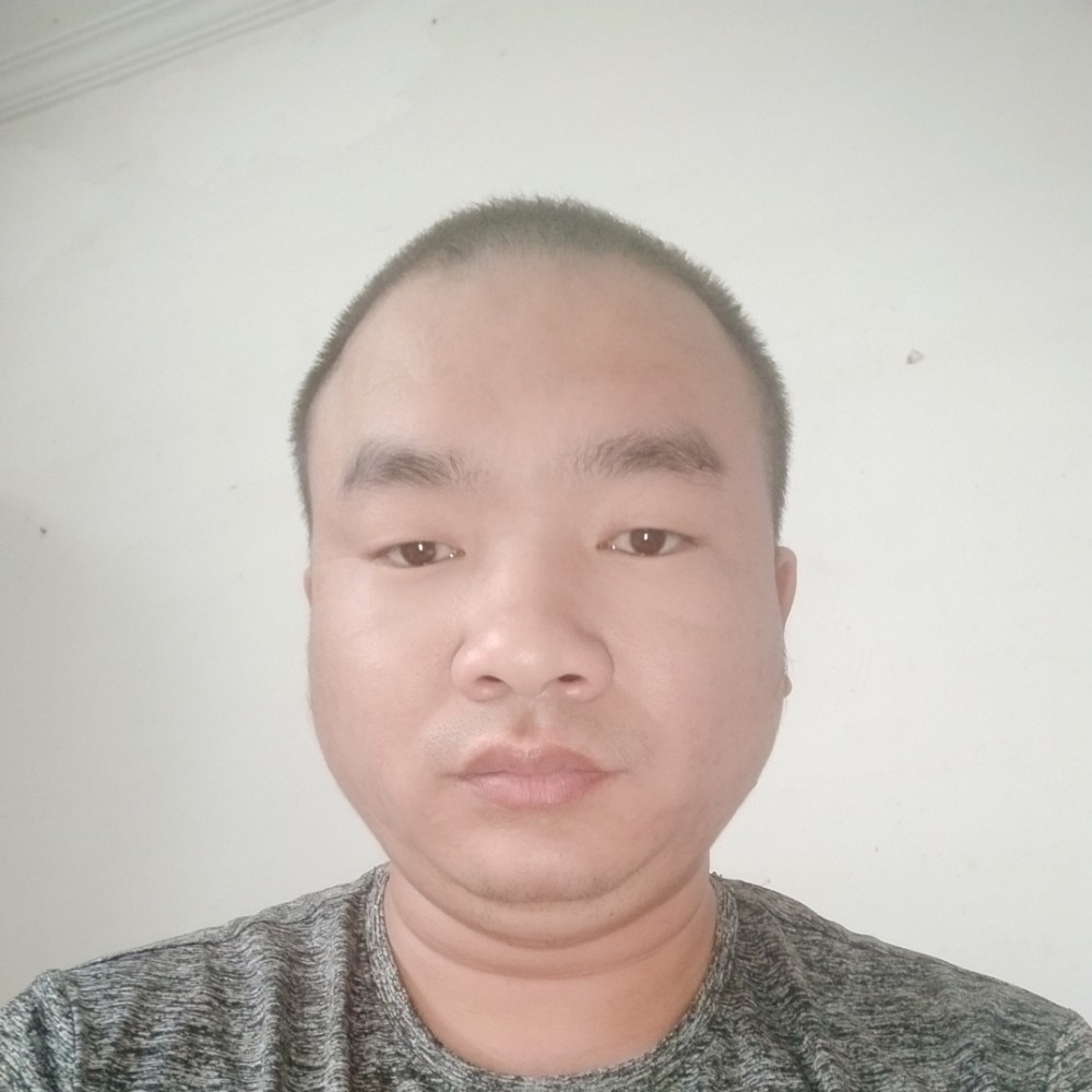 英勇等于萝莉的照片