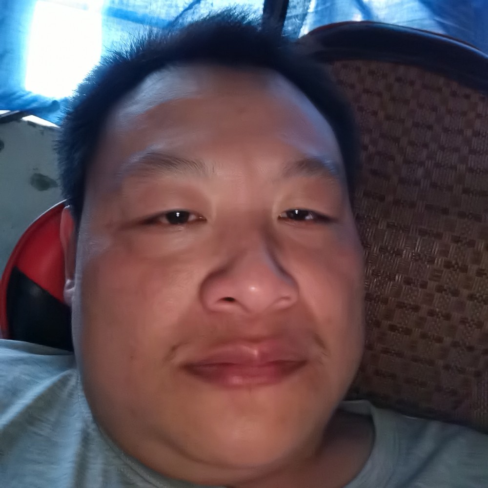 生动等待清曲的照片