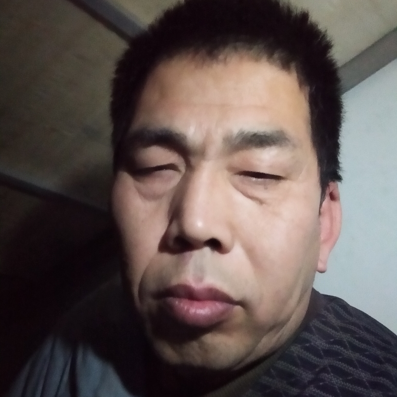 能干挽手中心的照片