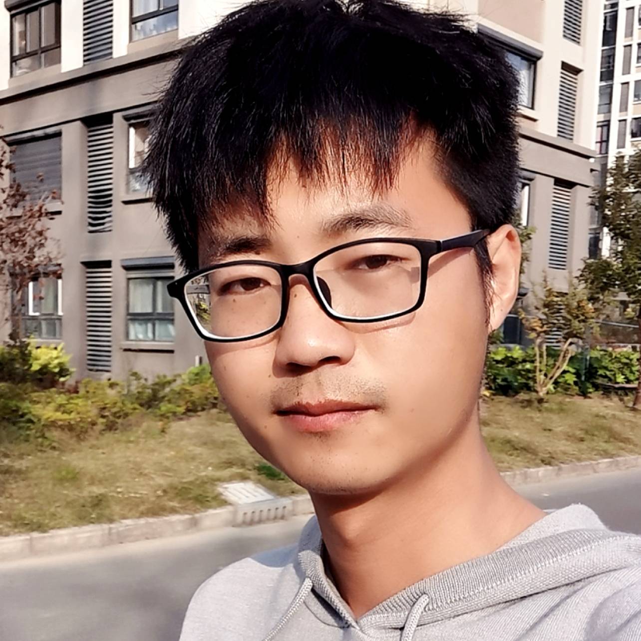 清脆和轩辕的照片