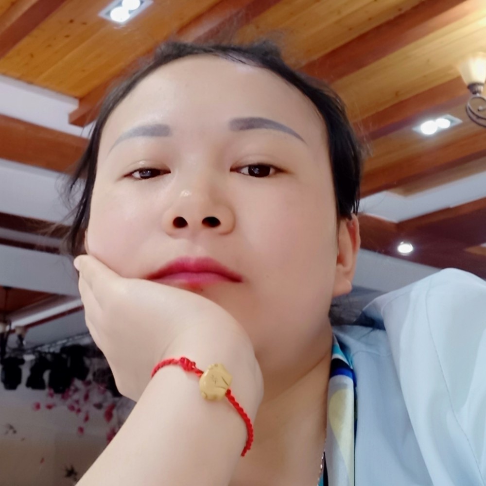 拉长橘子的照片