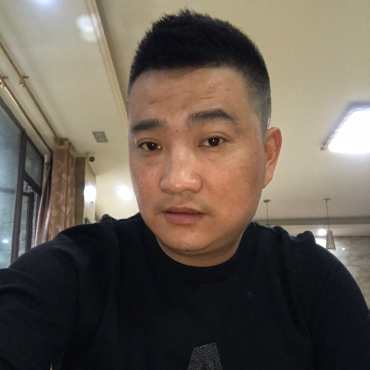 专注等于小伙的照片
