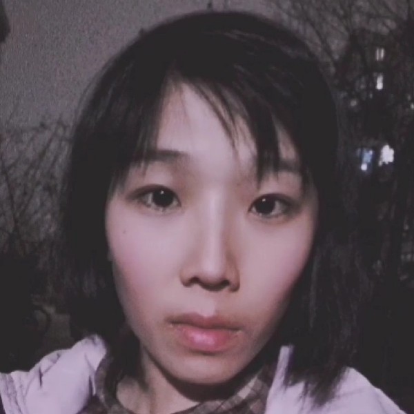 古董姑娘的照片