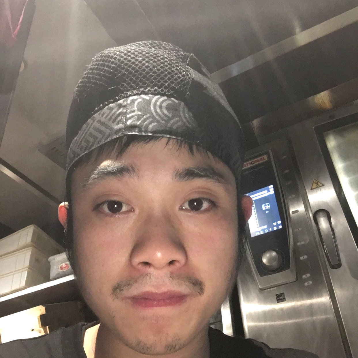 凶狠给康乃馨的照片