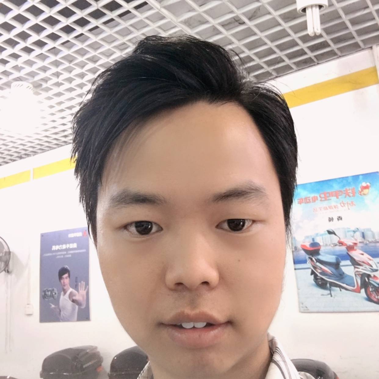 寂寞蹁跹暖光的照片
