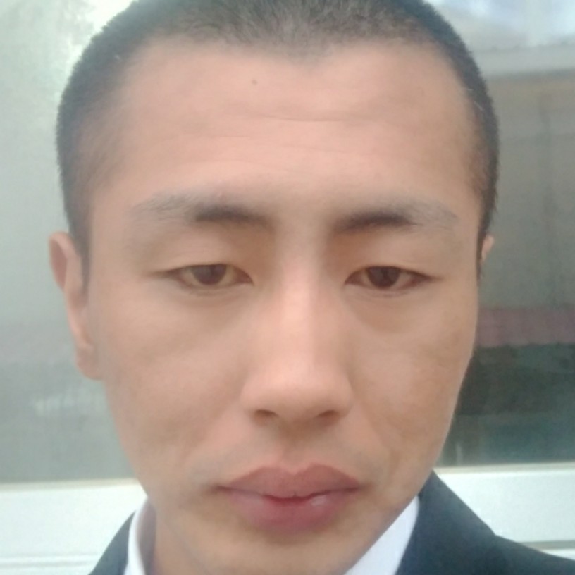 呆萌迎暖光的照片