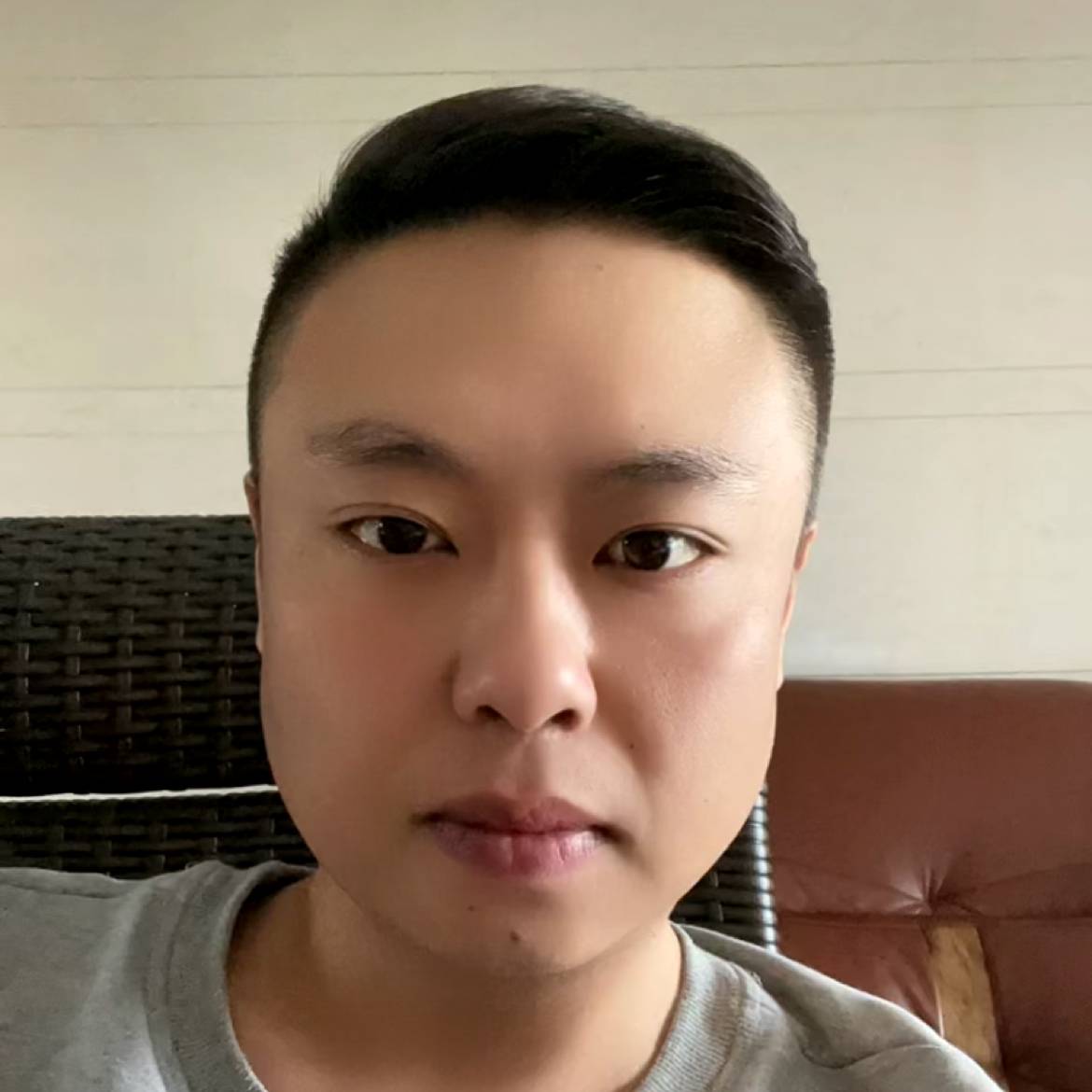 贝勒,的照片