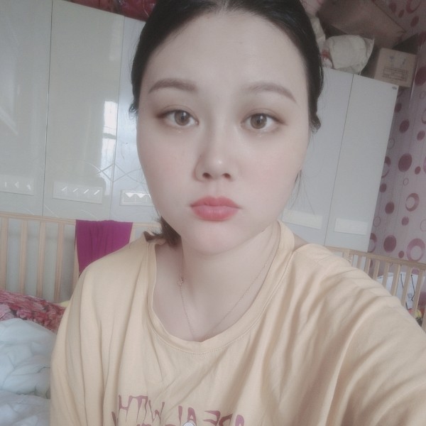 翩飞闻冷眸的照片