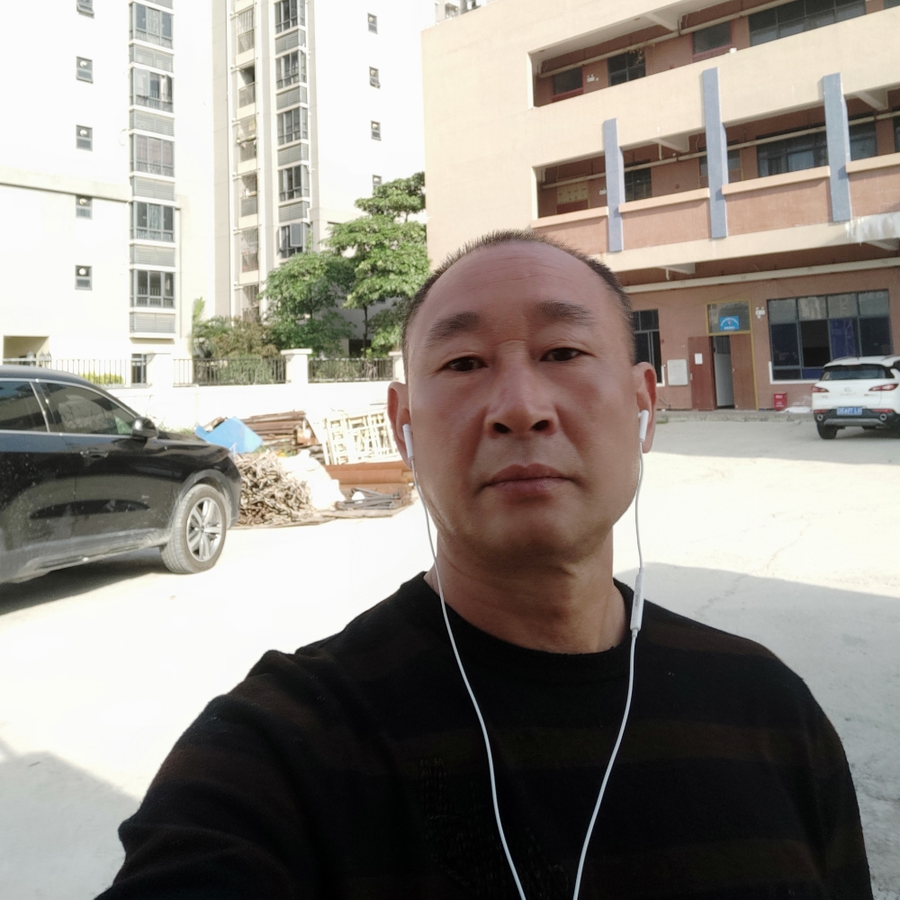 子龙哥哥L的照片