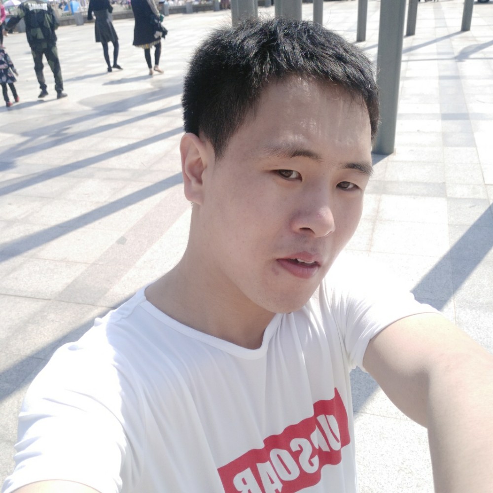 满意蹁跹哑铃的照片