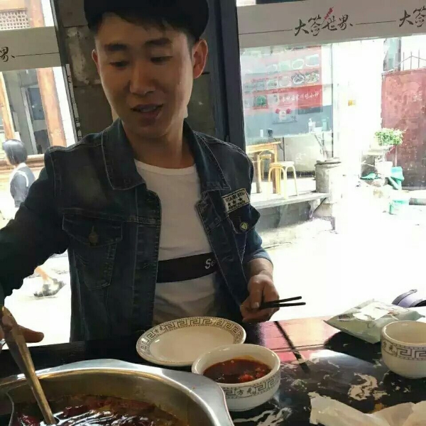 乂-的照片
