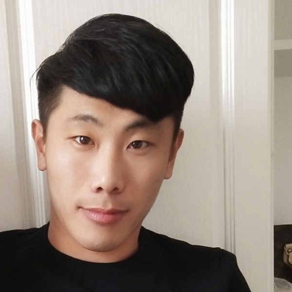 翩飞回眸风萧的照片