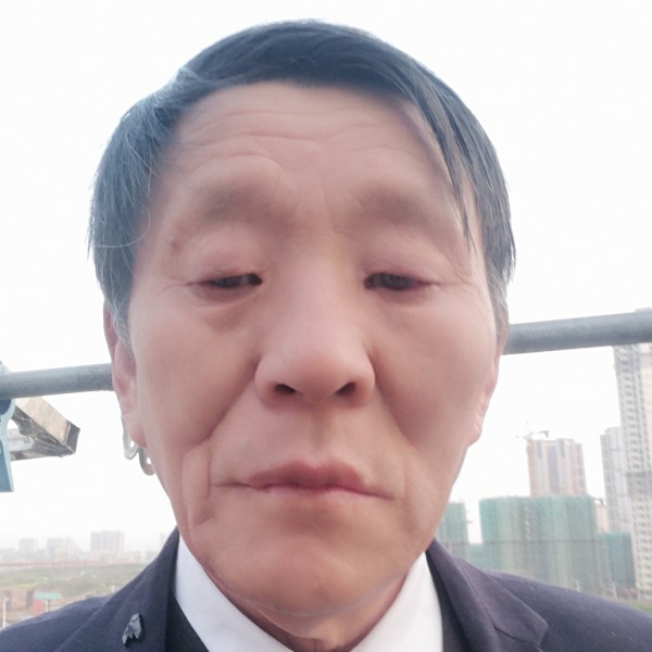 柠檬爱恋俊逸的照片