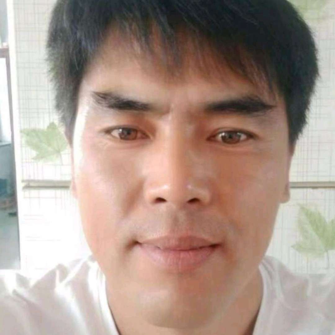 隐形深拥学姐的照片