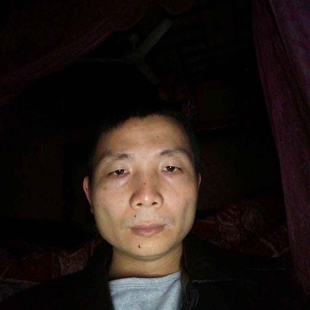 苏耿雄的照片