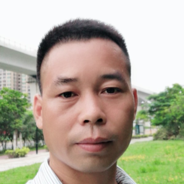 梁京的照片