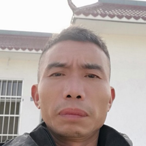 郭波的照片