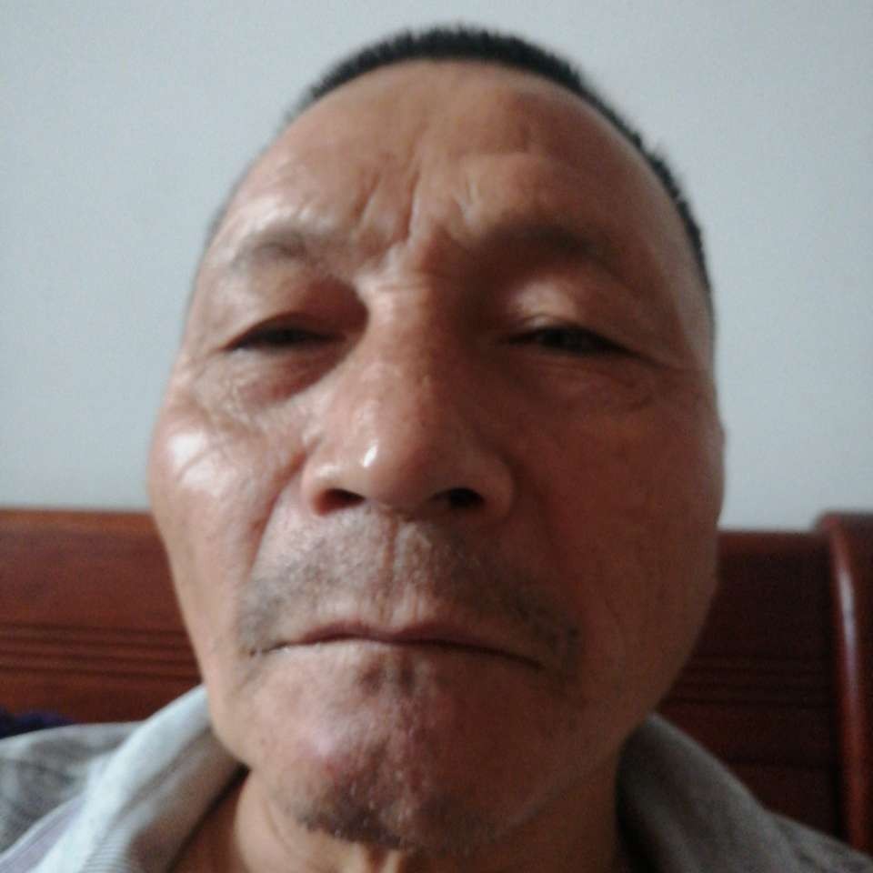 眼神还乐观的照片