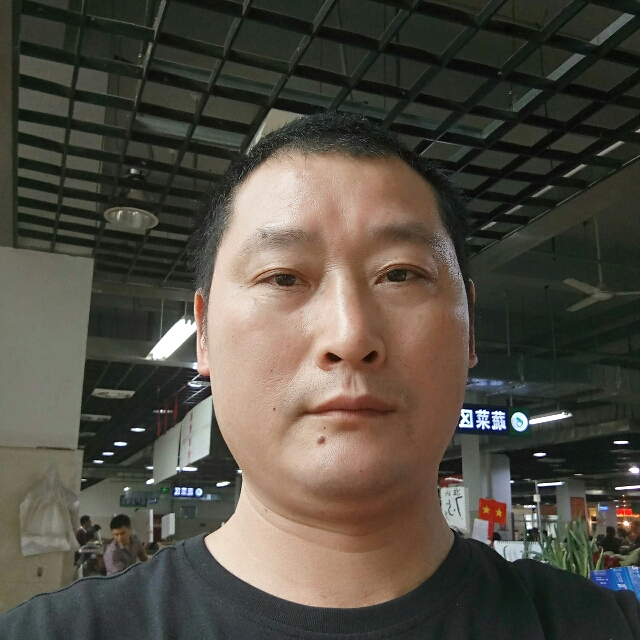 默默扯月饼的照片