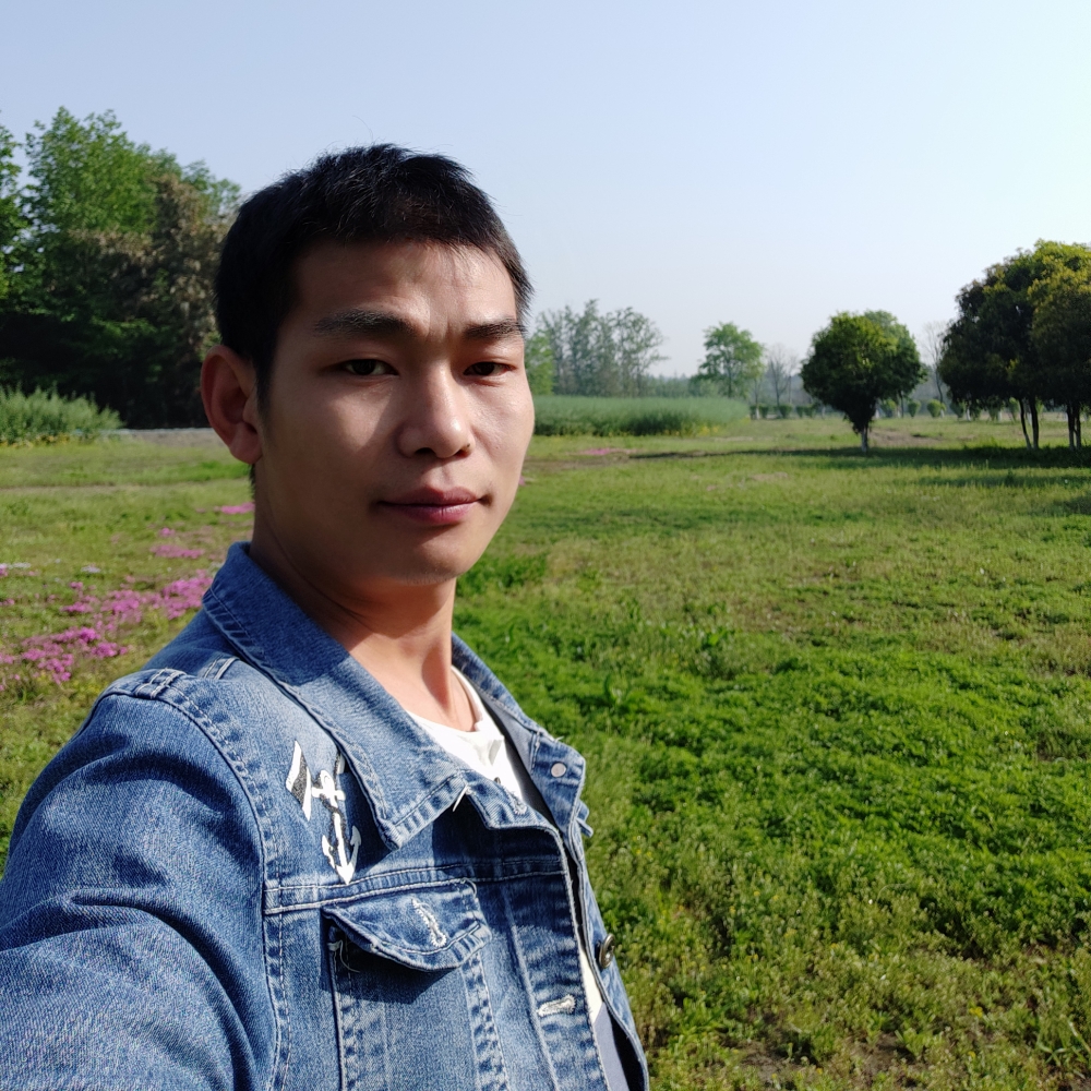 罗该哭就哭的照片